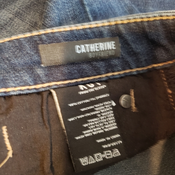 Kut from the Kloth, Woman's size 14, Catherine boyfriend Jeans - Picture 8 of 9